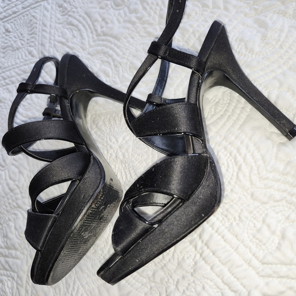 Kelly & Katie Black Women's Strappy Heels - Picture 2 of 5